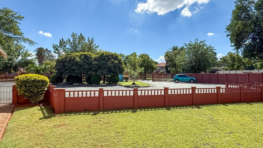 Commercial Property for Sale in Adamayview North West